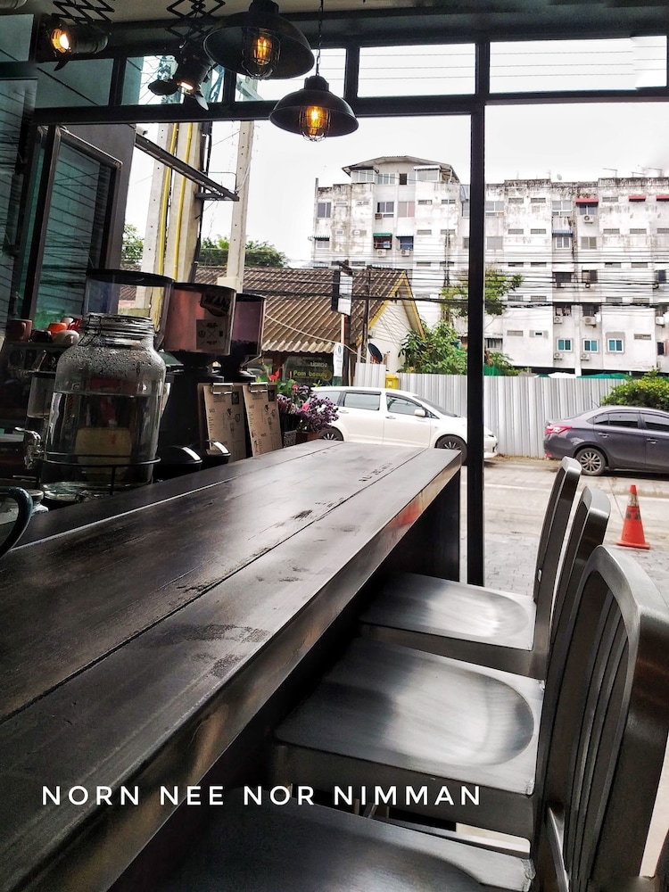 Norn Nee Nor Hostel&Cafe 41/46