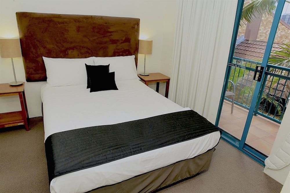 Karana Palms Self Contained Apartments 24/58