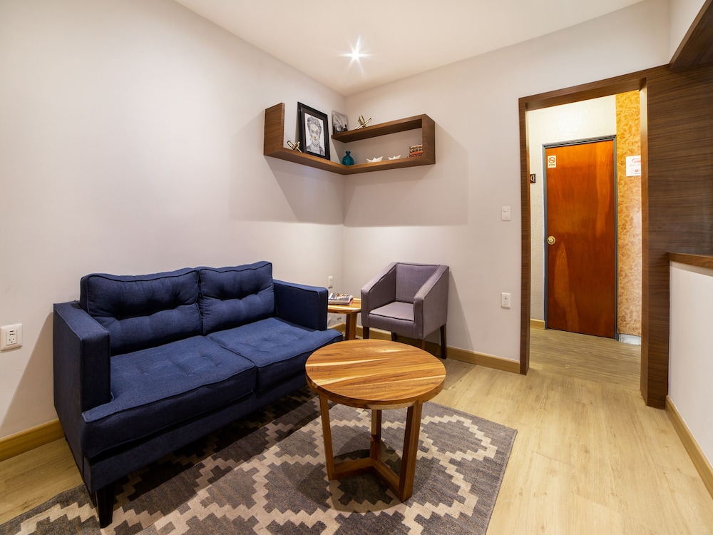 Hotel Monarca 18/33