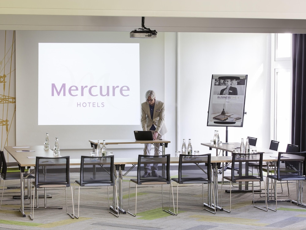 Mercure Paris Sud Les Ulis Courtaboeuf 64/68