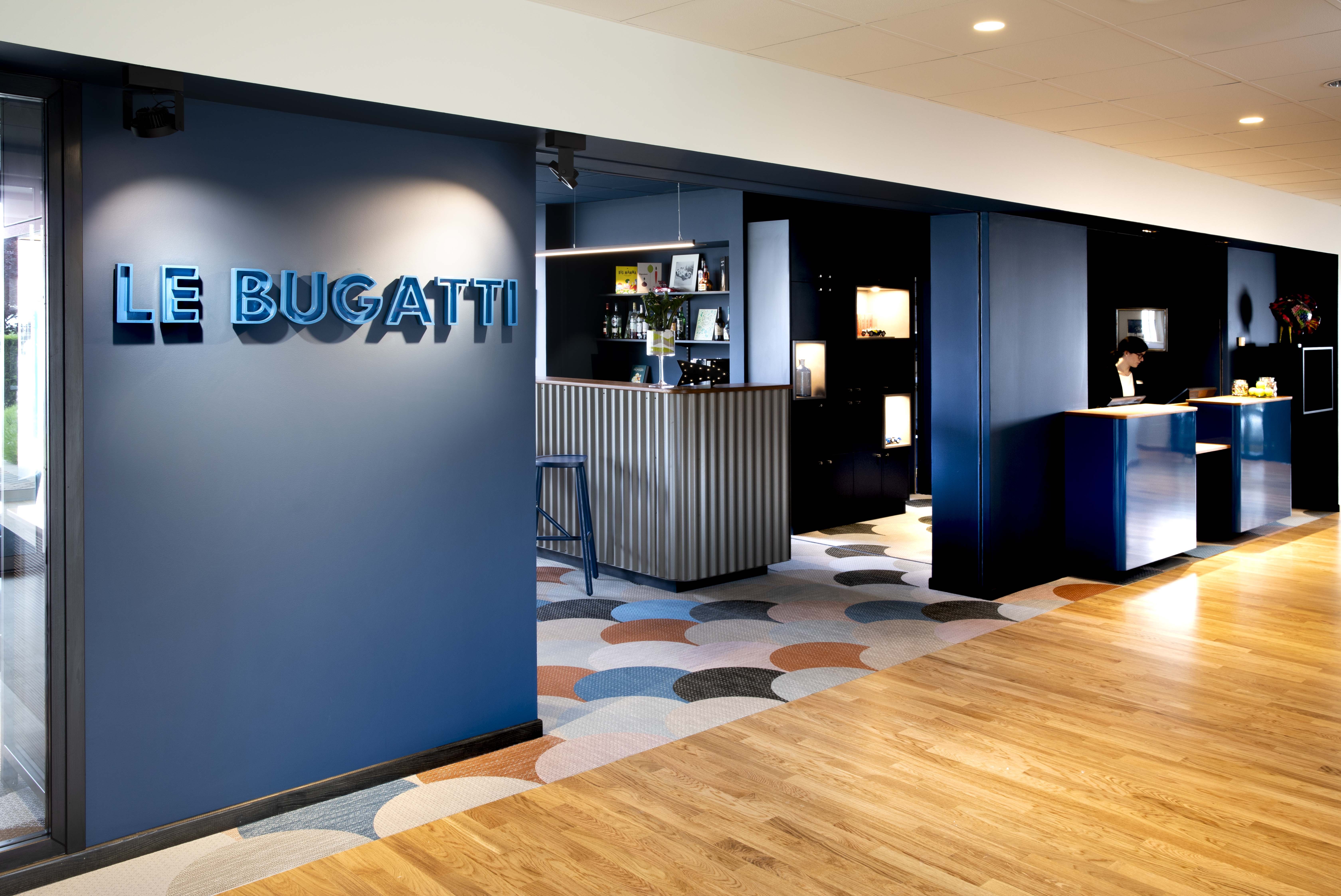 Hotel Le Bugatti 42/64