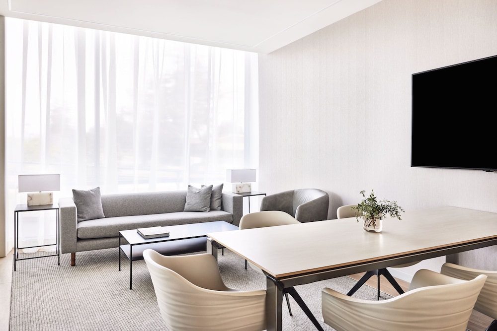 AC Hotel by Marriott Sunnyvale Moffett Park 41/48