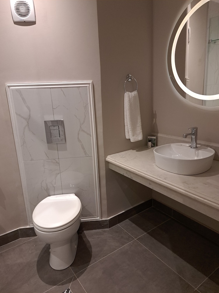Premier Express Inn George 47/52