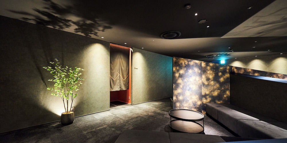 Princess Garden Hotel 11/62