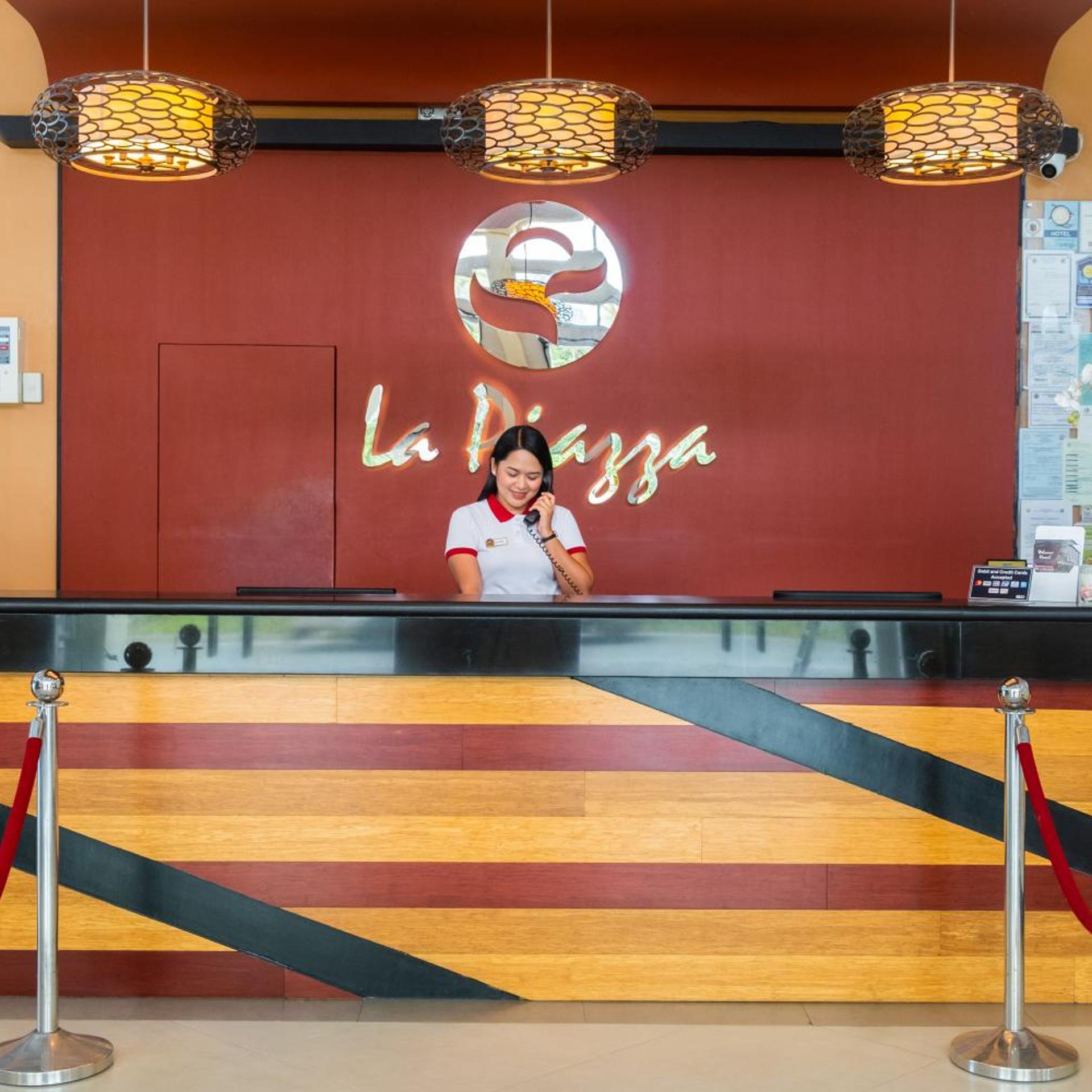 La Piazza Hotel &amp; Convention Center 13/38