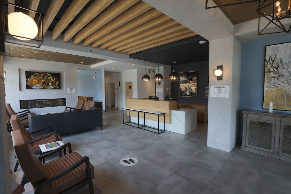 Lake Placid Inn Boutique Hotel 8/50