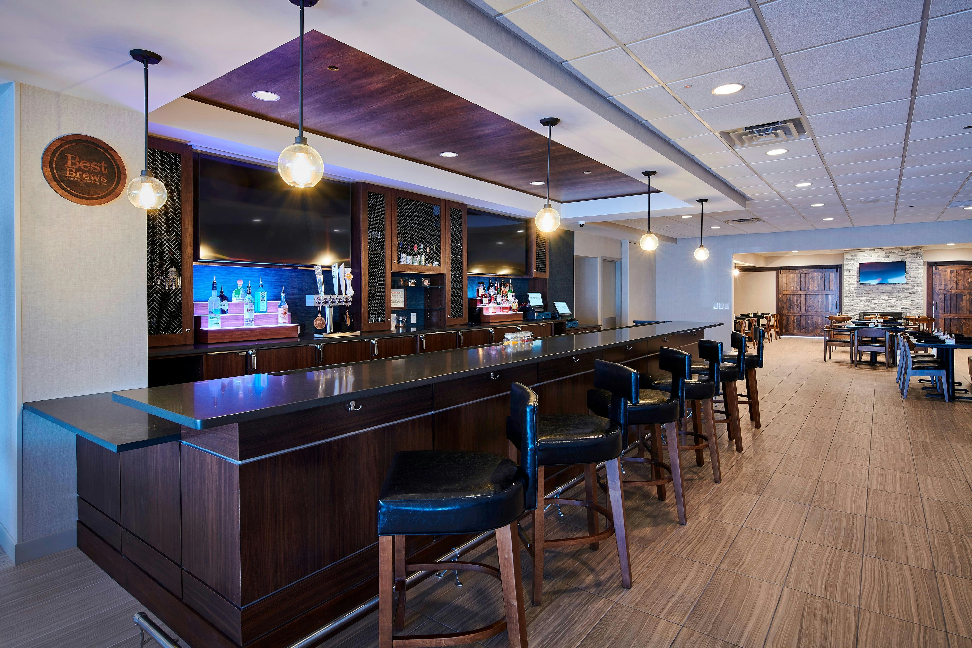 Four Points By Sheraton Cleveland-Eastlake 10/15