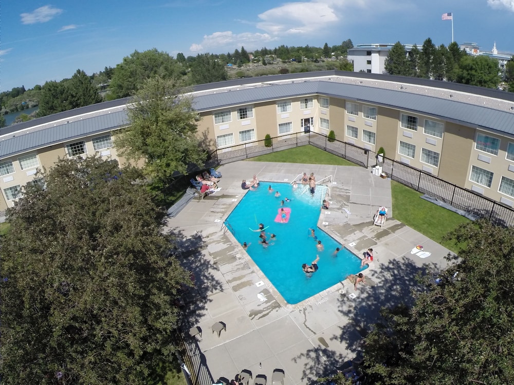 FairBridge Extended Stay a Kitchenette Hotel 5/44
