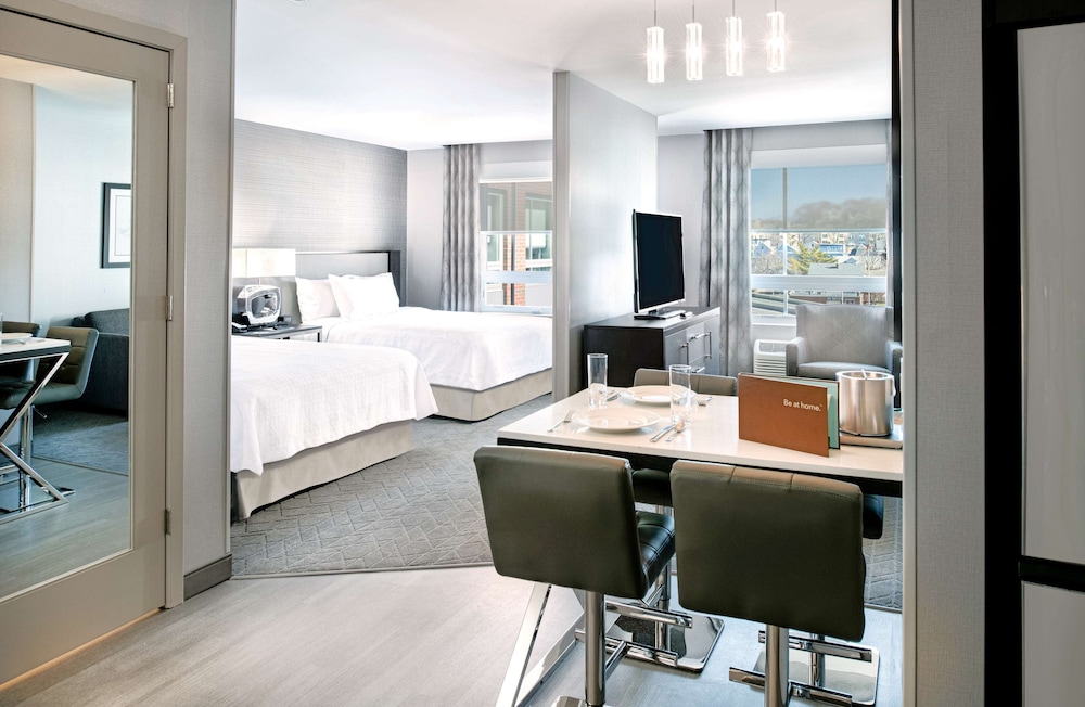 Homewood Suites By Hilton Boston Logan Airport Chelsea 60/67