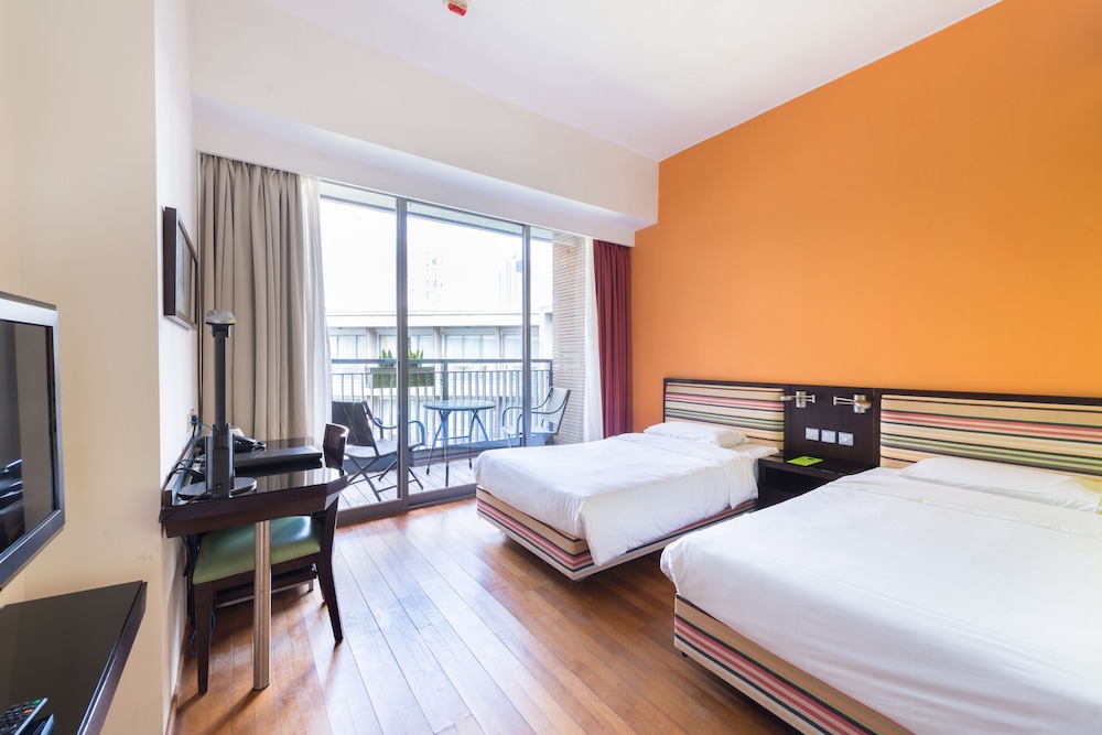 ROOM, TWIN BEDS, BALCONY