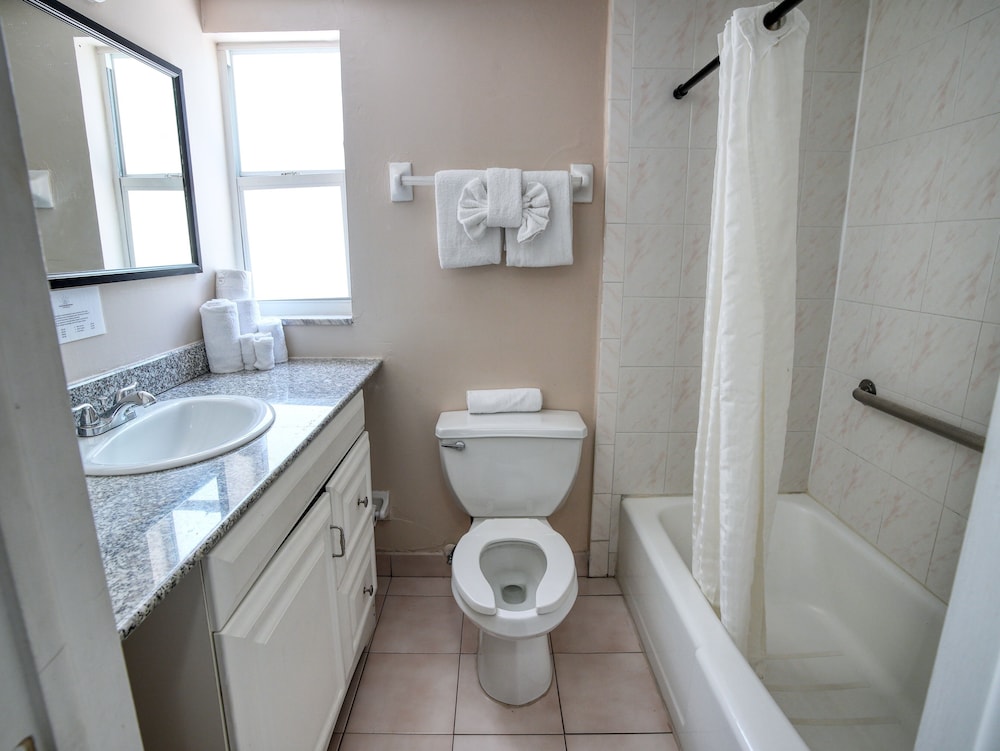 Clearwater Beach Hotel 48/50