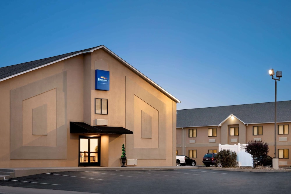 Travelodge by Wyndham Dexter 1/38