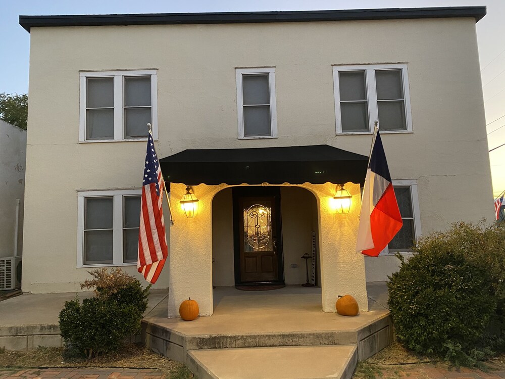 The Hotel Texan 1/20
