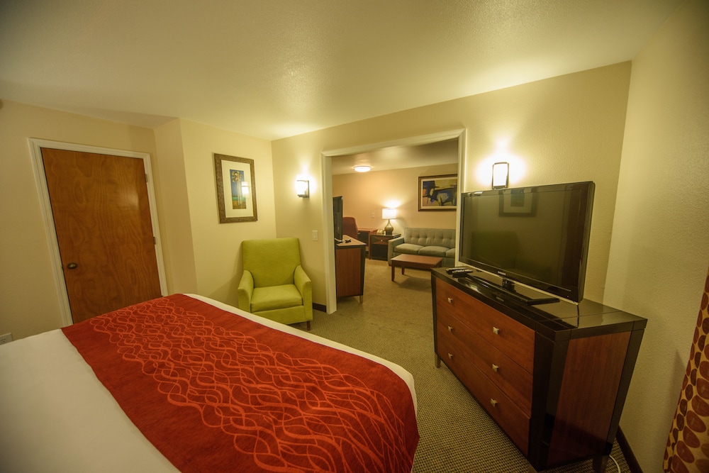 Richland Inn Lawrenceburg 27/46