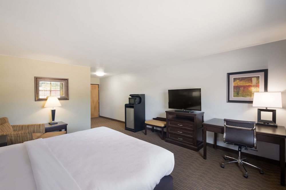 Best Western Temple Inn & Suites 18/31