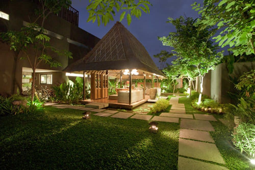 Komea Villa 18/27