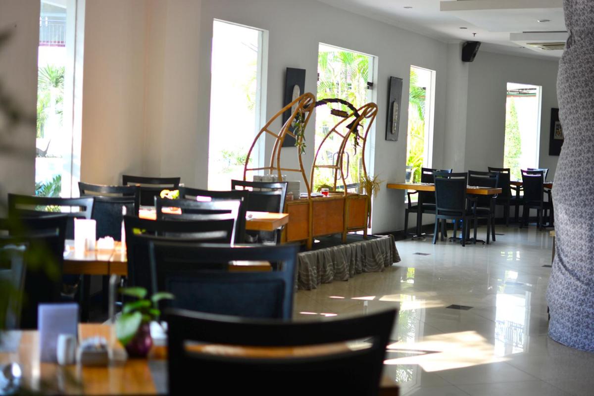 The Sun Hotel Sidoarjo 21/43
