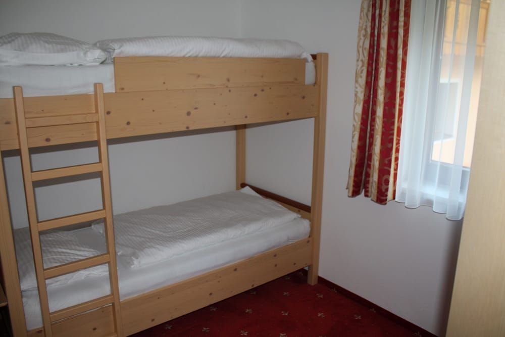 Hotel-Pension Hubertus 8/31