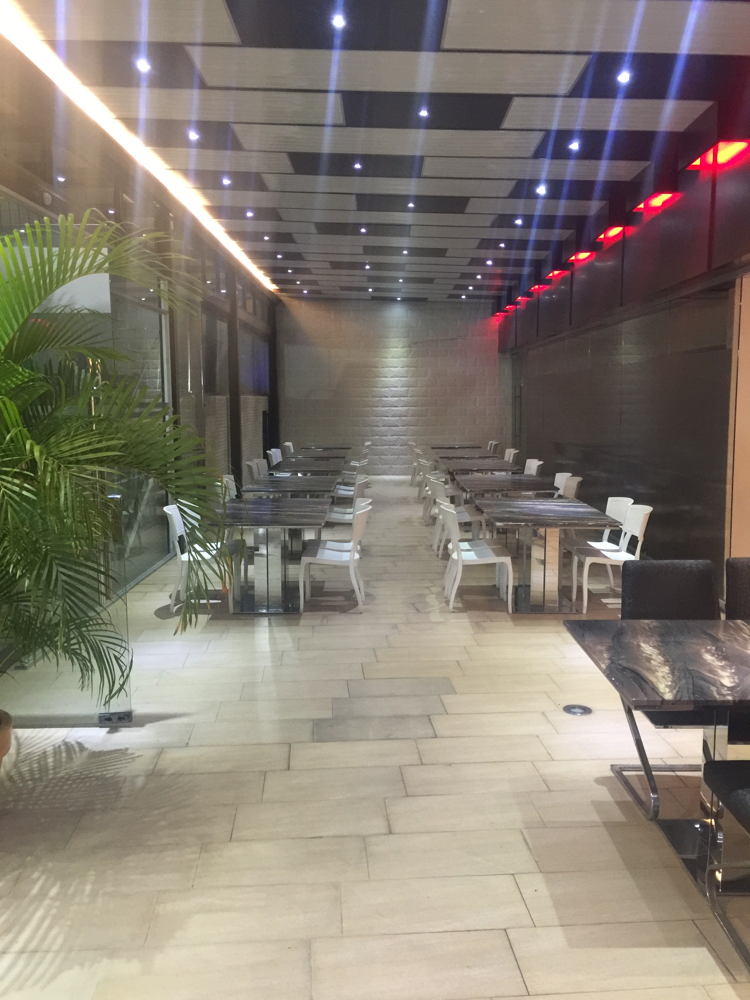 Grand International Hotel 23/45