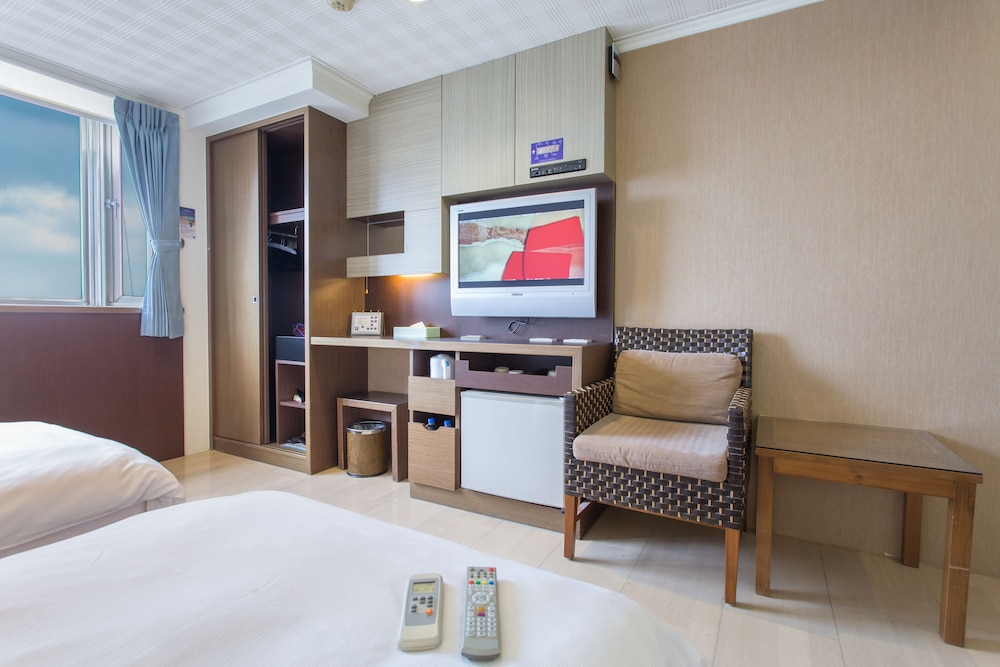 MF Hotel Penghu 17/70