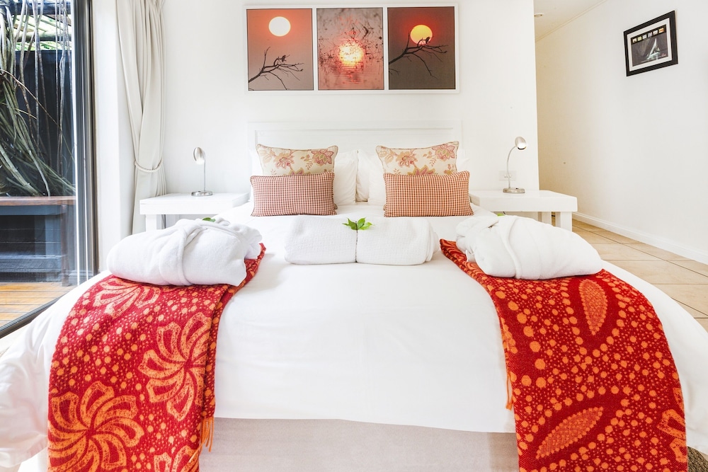 Sandals Guest House 11/28