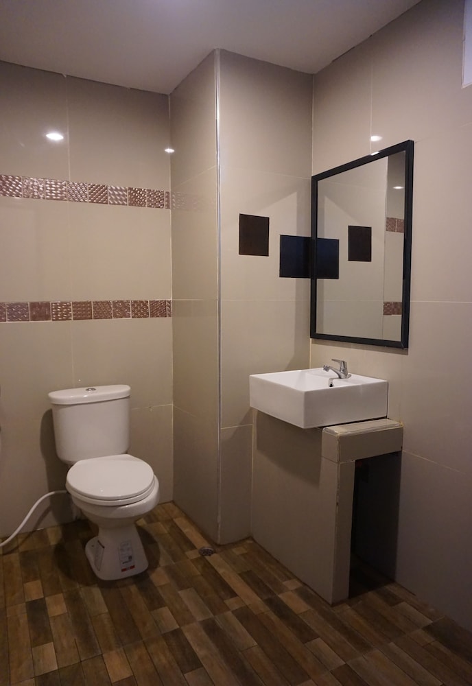 Puangpech Hotel 25/27