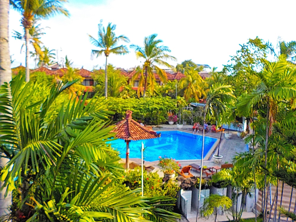 Palm Beach Hotel Bali 31/38