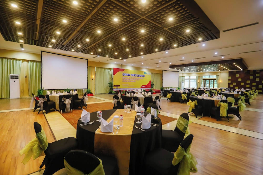 Taman Dayu Golf Club And Resort 37/56