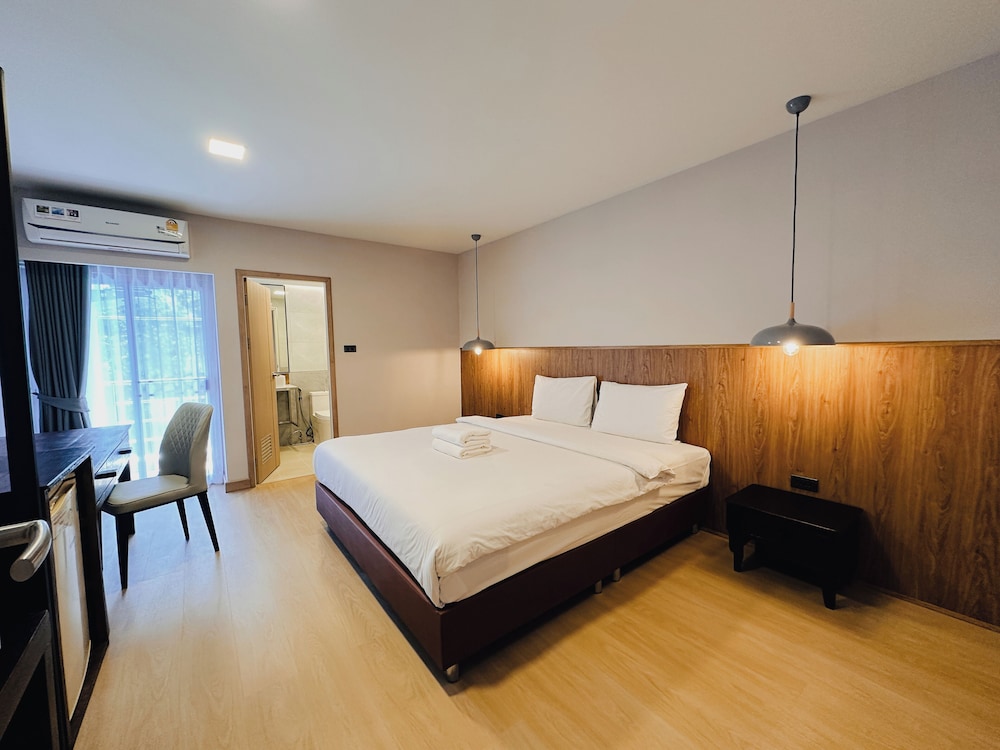 Chiangmai Lodge 18/52