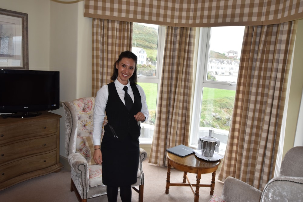 Watersmeet Hotel 42/50