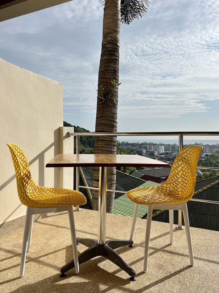 Mountain Sea View Luxury Apartments 65/72