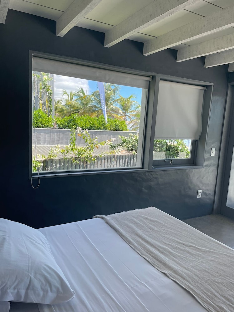 Club de Mar Condo Hotel 9/50