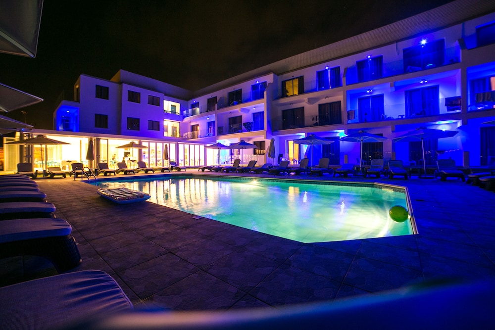 Maricas Boutique Hotel 39/65