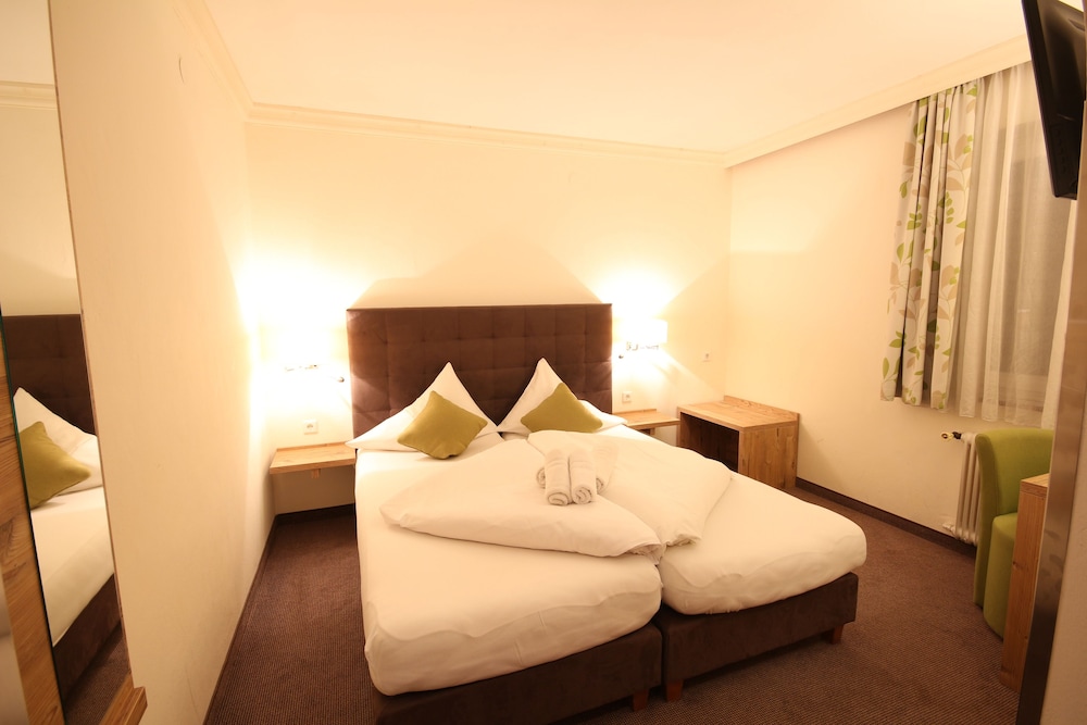 LANDHOTEL LAUDERSBACH 25/71