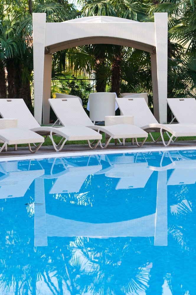 Villa Nicolli Romantic Resort - Adults Only 47/50