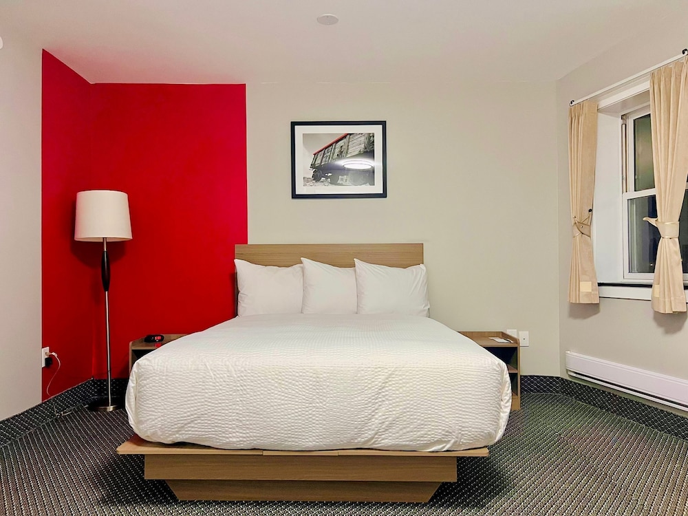 Ramada by Wyndham Kirkland Lake 12/48