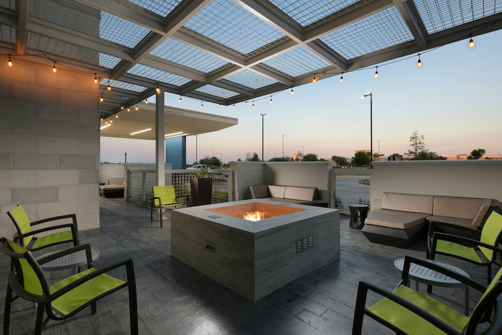 SpringHill Suites by Marriott Texas City 34/41