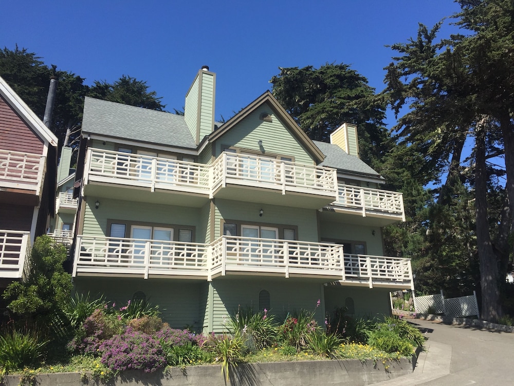 Wharf Master's Inn 2/50