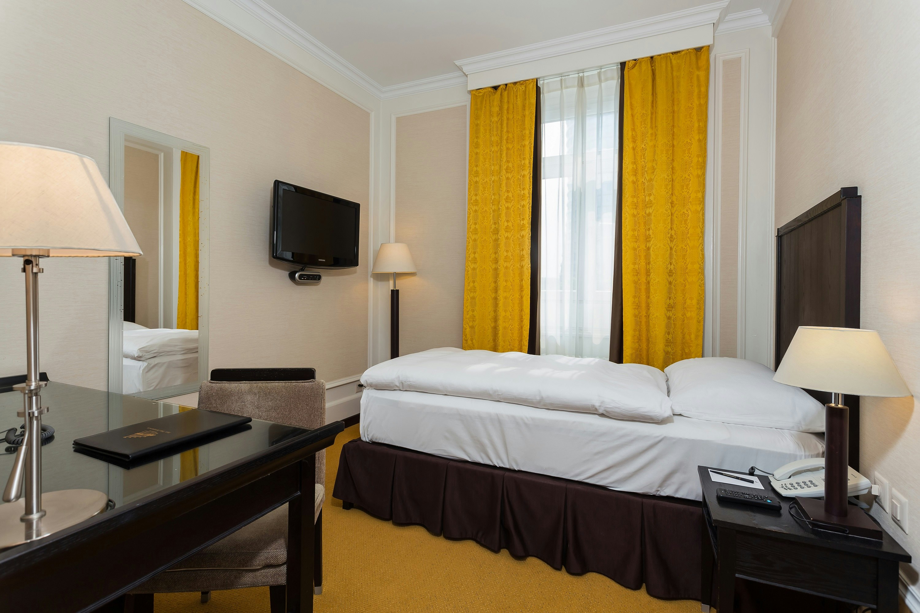 HOTEL EULER 14/43