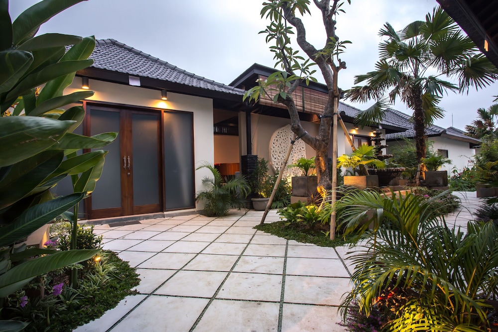 Solo Villas And Retreat 4/74