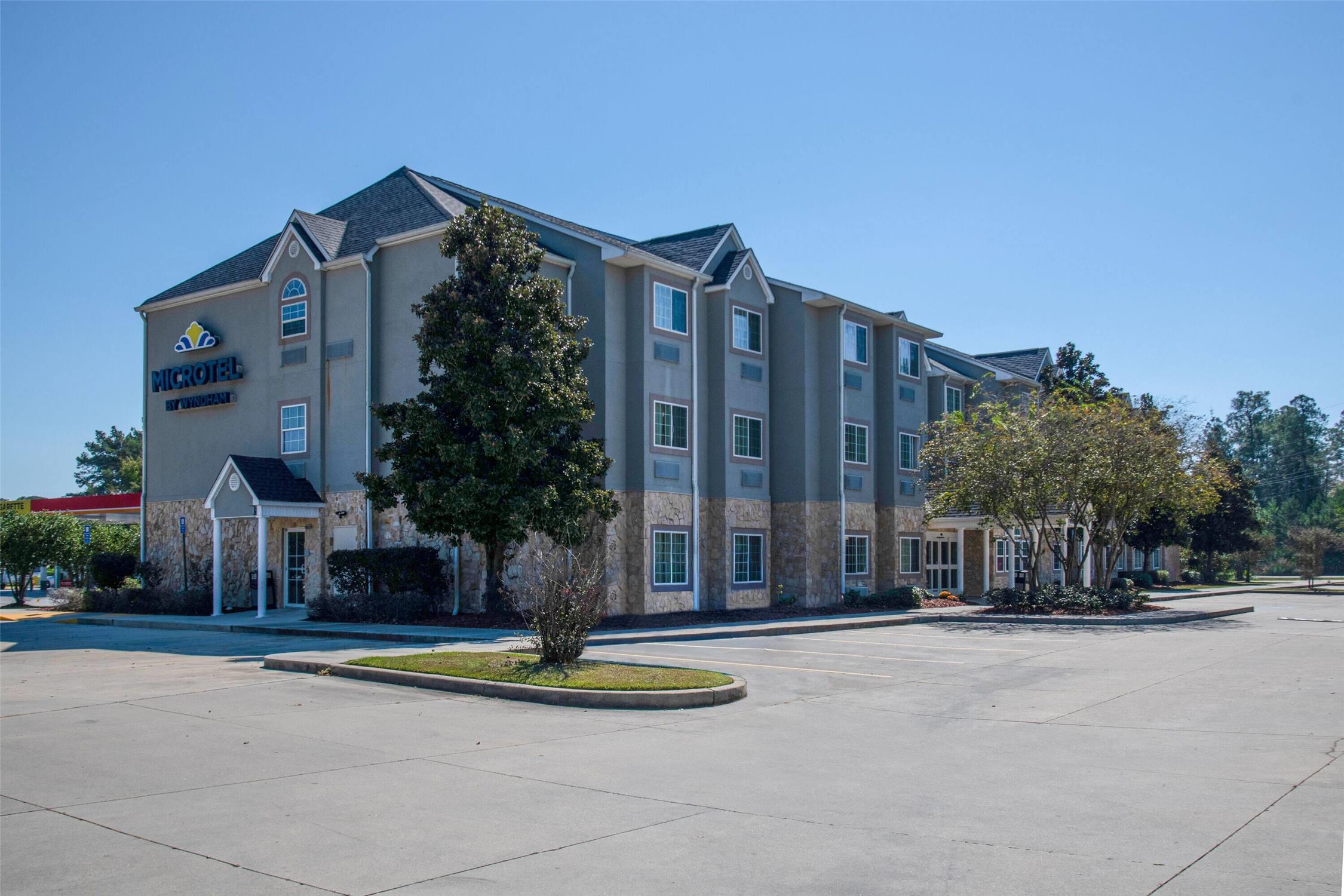 Microtel Inn and Suites By Wyndham Pearl River /Slidell 18/19