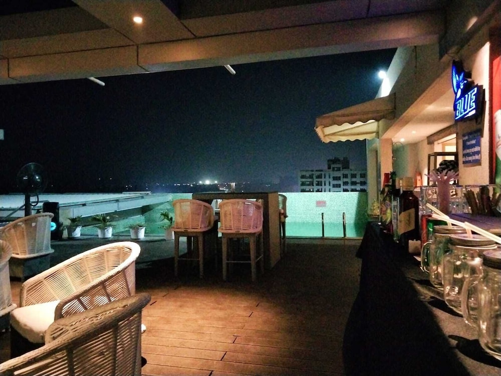 Country Inn And Suites By Radisson Bhiwadi 32/50