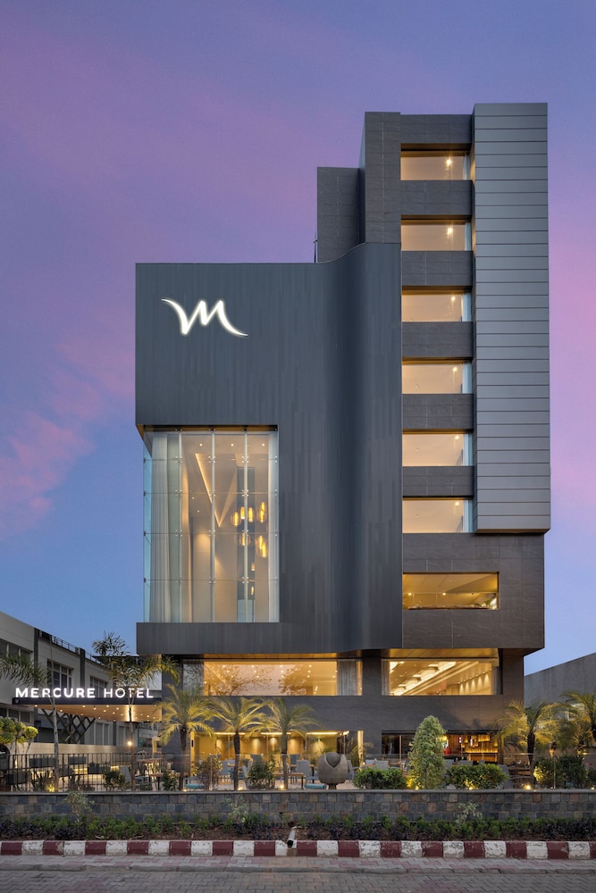 Mercure Chandigarh Tribune Chowk 6/66