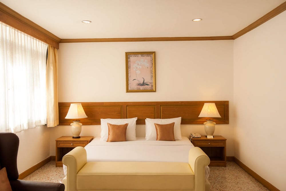 Lido Beach Hotel 12/52