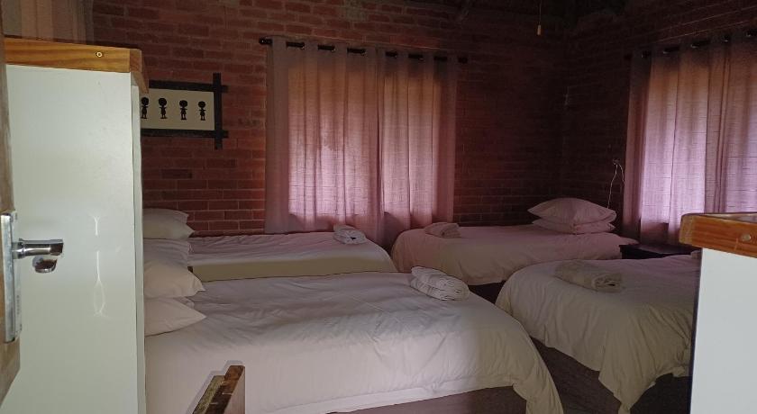 Umziki Chalets 13/47