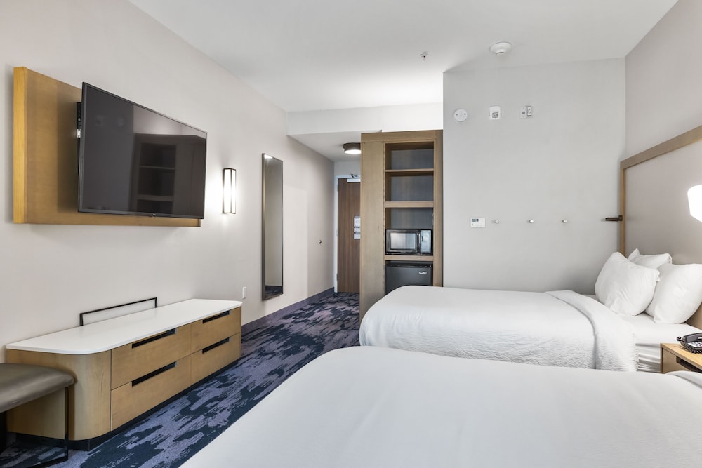 Fairfield by Marriott Inn & Suites San Francisco Airport Oyster Point Area 9/46