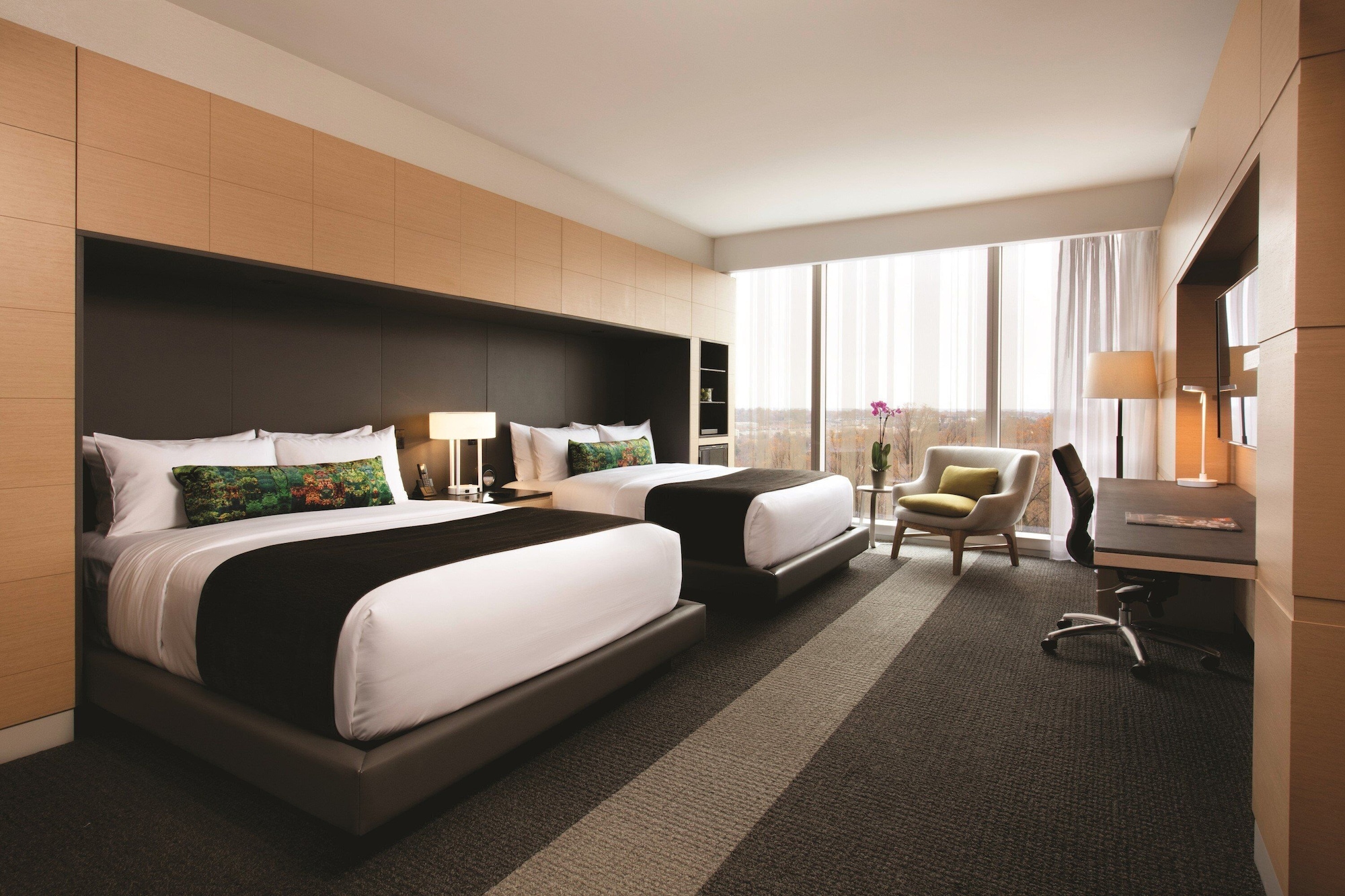 Stay Well, Capital, Queen Bed