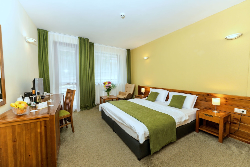 Club Hotel Yanakiev 10/55