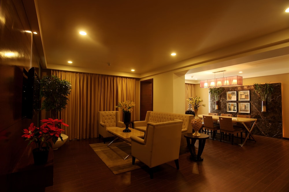 PARADIGM SAROVAR PORTICO 13/21