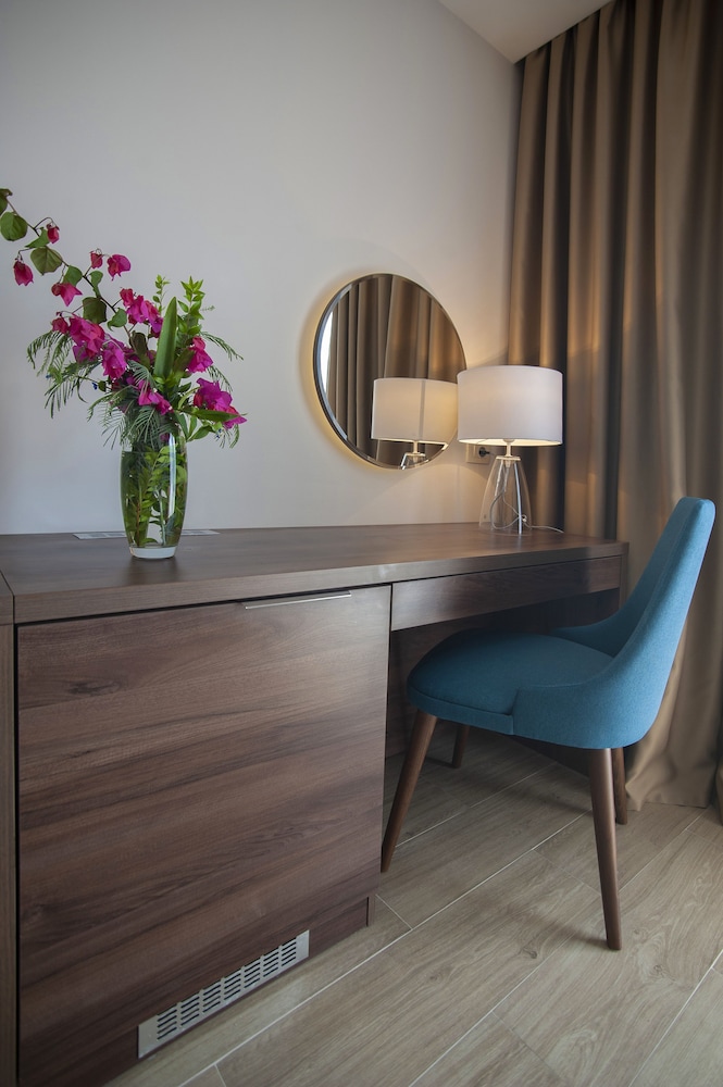 HOTEL TWELVE by Aycon photo4